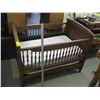 Image 1 : ANTIQUE OAK CRIB