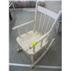 Image 1 : SM. WHITE KIDs ROCKING CHAIR