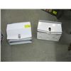 Image 2 : BOX OF METAL SCOTTS PAPER TOWEL DISPENSERS