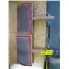 Image 1 : 2 WOOL CARDER PADDLES