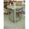 Image 1 : GREEN PAINTED WICKER/RATTAN HALF MOON TABLE