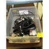 Image 1 : SM. TUB W/CLIP ON DESK LIGHTS & BULBS