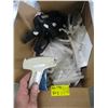 Image 1 : PRICE GUN & CLOTHES TAGGER W/TAGS