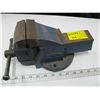Image 1 : BLUE #2 BENCH VICE