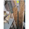 Image 1 : 1 GREEN UMBRELLA
