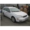 Image 1 : 2005 FORD FOCUS 4 DOOR SEDAN, VIN 1FAFP36N45W217359, 186,710KM, NEEDS BATTERY