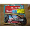 Image 1 : 2 SLINGSHOTS