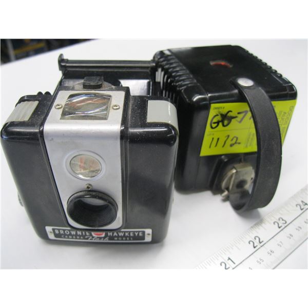 BROWNIE HAWKEYE CAMERA