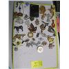 Image 1 : 37 ASST. COSTUME BROOCHES & PINS