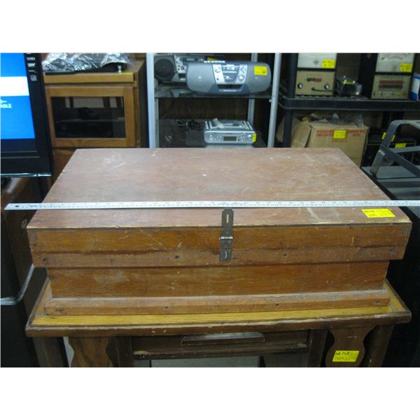 WOOD CASED TOOLBOX W/COLLECTION OF ASIAN BLOCK PLANES