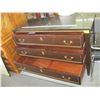 Image 2 : 3 DRAWER MAHOGANY DRESSER W/HEAVY MARBLE TOP