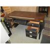 Image 2 : UNIQUE COMPUTER DESK