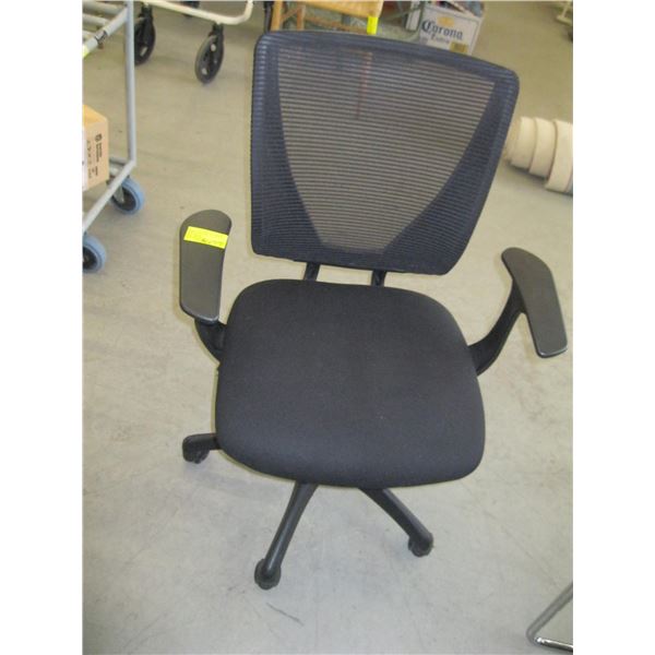 DESK CHAIR