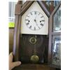 Image 2 : WOOD CASED MANTLE CLOCK W/PENDALUM