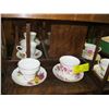 Image 2 : APPROX. 19 TEACUPS & SAUCERS