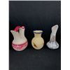 Image 2 : Nice Lot of 3 Little Vases.