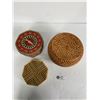 Image 1 : Lot of 3 Lidded Woven Baskets