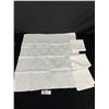 Image 1 : Very Nice Set of 4 Large Vintage  Linen Napkins in Great Condition