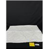 Image 2 : Beautiful Heavy Irish Linen Damask Table Cloth In Perfect Condition 67" x 67"