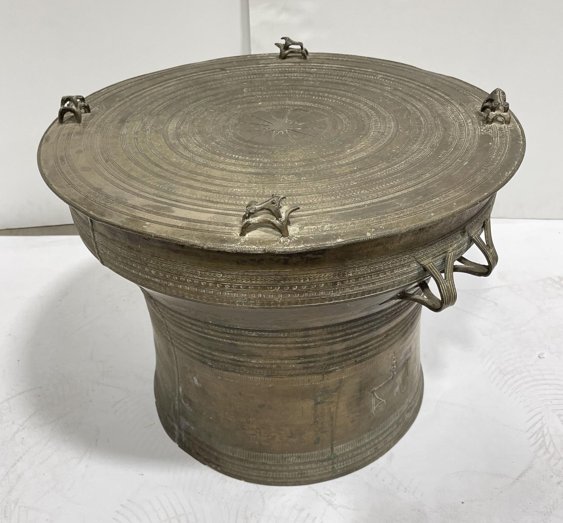 Myanmar Burma Karen Bronze Rain Drum myanmar-burma-karen-bronze-rain-drum