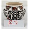 Image 7 : Acoma Pueblo Indian Pottery Pot Vase