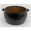 Image 1 : Antique Cast Iron Oval Cauldron Kettle