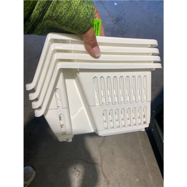 Stackable baskets