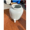 Image 1 : Water dispenser
