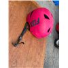 Image 1 : Pink med helmet