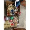 Image 1 : Assorted Christmas decor