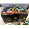 Image 2 : Jewelry box and contents