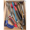 Image 1 : Assorted tools