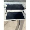 Image 1 : Lap tables