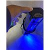 Image 2 : Long wave ultra violet light