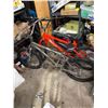 Image 1 : 2 bikes need work