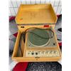 Image 1 : Barvic record player
