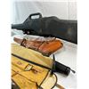 Image 2 : 4 Gun Cases