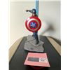 Image 1 : Captain American Figurine not in box