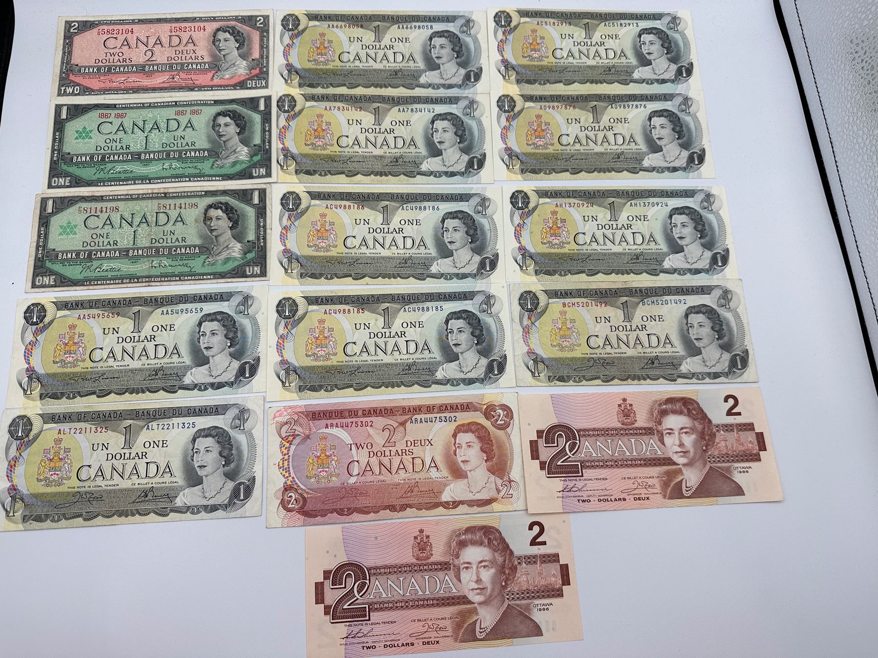 $20 Face value mixed Old Canada banknotes - Sunrise Estate Services Ltd