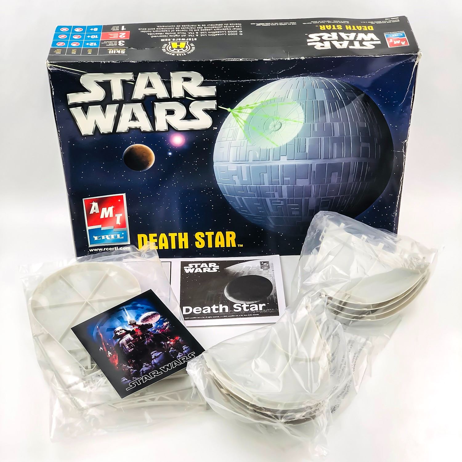 NEW AMT ERTL STAR WARS DEATH STAR MODEL KIT