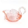 Image 2 : VINTAGE CAMBRIDGE PEACH/ROSE COLOR GLASS SWAN