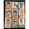 Image 1 : LOT OF VINTAGE BASEBALL CARDS