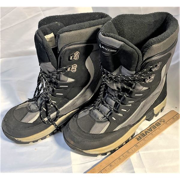 Blizzard Boots , Ladies Size 8