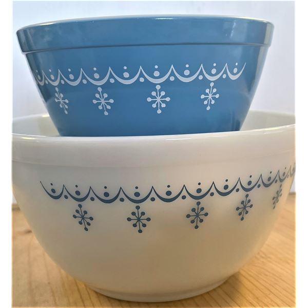 TWO Pyrex Nesting Bowls