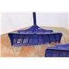 Image 2 : *(3) Snow Shovels