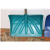 Image 2 : *(2) Snow Shovels