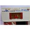 Image 3 : Fisher Price Family Farm w/ Figures and Fence