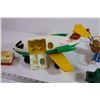 Image 5 : Fisher-Price Plane and Camera + Sesame Street Car/Lamp and Queen Buzzy Bee