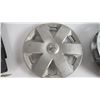 Image 5 : 14" Nissan Hubcaps