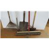 Image 2 : *Shovel - Rake - Handle - (2) Brooms
